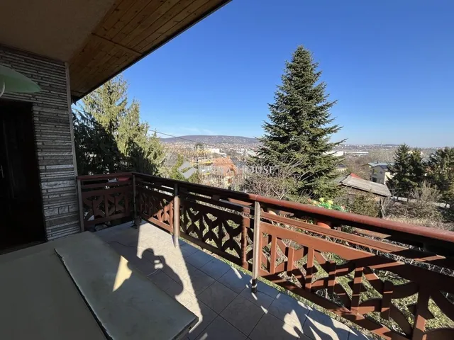 Eladó ház Budaörs 190 nm