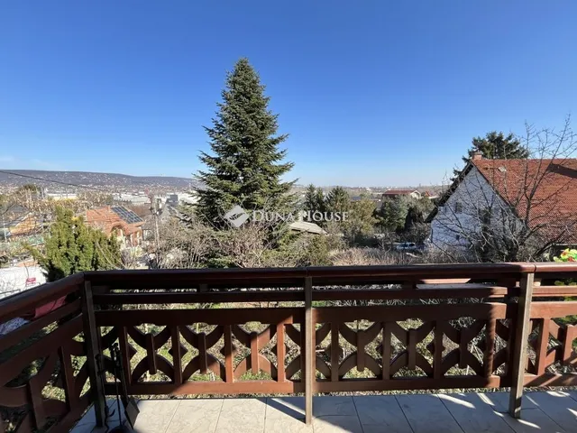 Eladó ház Budaörs 190 nm