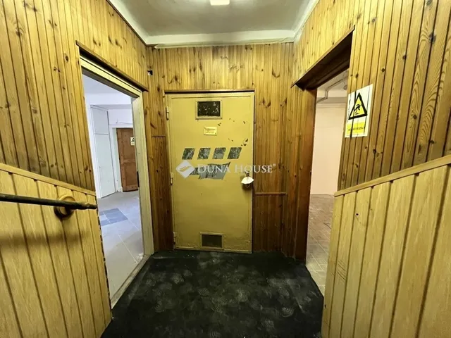 Eladó kereskedelmi és ipari ingatlan Budapest VIII. kerület 115 nm