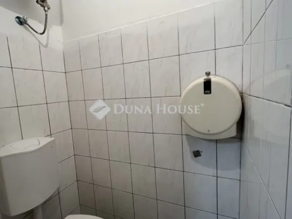 Eladó kereskedelmi és ipari ingatlan Budapest VIII. kerület 115 nm