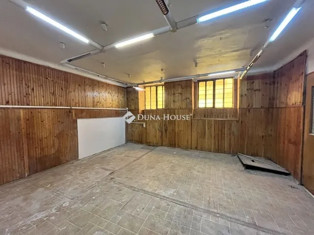 Eladó kereskedelmi és ipari ingatlan Budapest VIII. kerület 115 nm