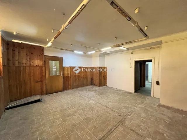 Eladó kereskedelmi és ipari ingatlan Budapest VIII. kerület 115 nm