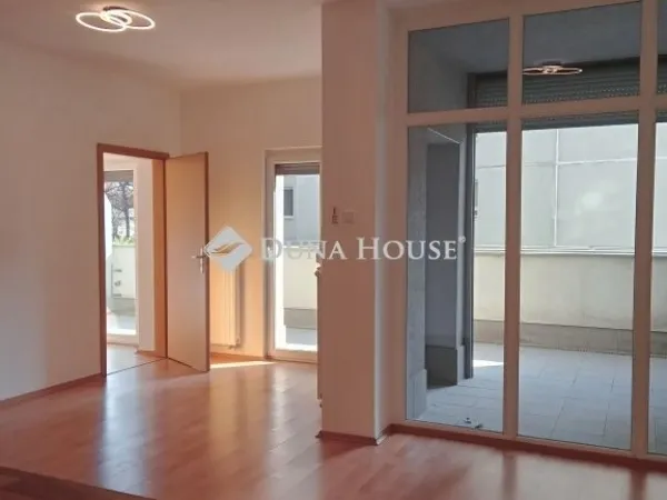 Eladó lakás Budapest VIII. kerület 54 nm