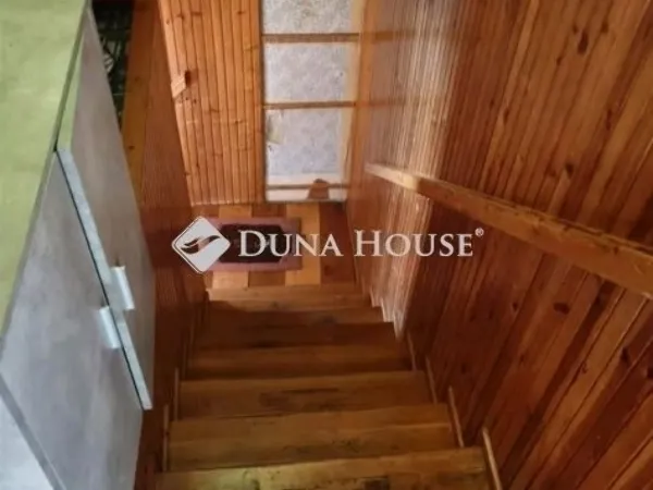 Eladó ház Ócsa 204 nm