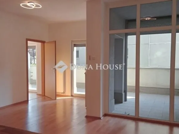 Eladó lakás Budapest VIII. kerület 54 nm