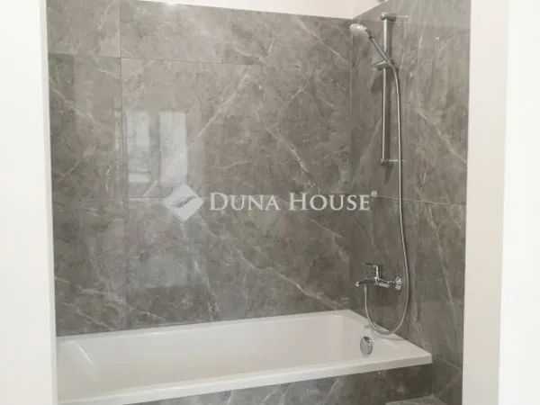 Eladó lakás Budapest III. kerület 49 nm