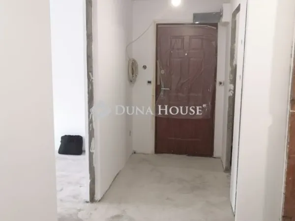 Eladó lakás Budapest III. kerület 49 nm