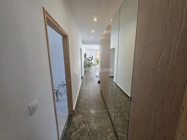 Eladó ház Nagytarcsa 325 nm