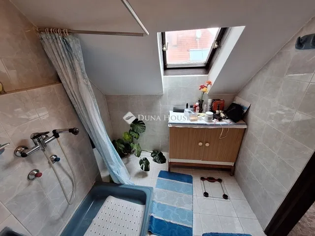 Eladó ház Budapest XVI. kerület, Kisszentmihály 180 nm