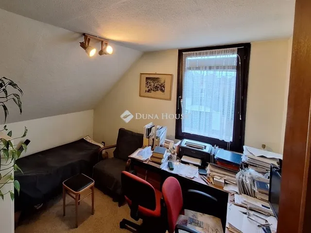 Eladó ház Budapest XVI. kerület, Kisszentmihály 180 nm