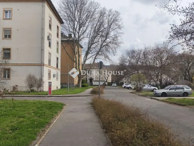 Eladó kereskedelmi és ipari ingatlan Budapest XIII. kerület, Angyalföld 87 nm