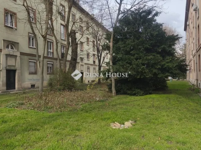 Eladó kereskedelmi és ipari ingatlan Budapest XIII. kerület, Angyalföld 87 nm