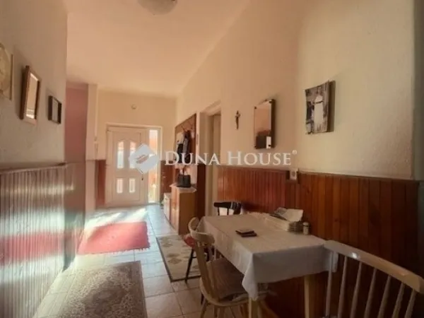 Eladó ház Vecsés 80 nm