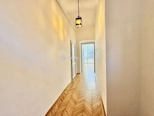 Eladó lakás Budapest XIII. kerület 83 nm