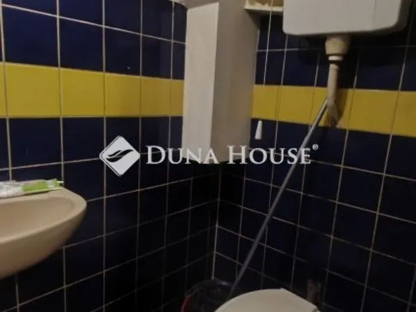 Eladó kereskedelmi és ipari ingatlan Budapest XIII. kerület 87 nm