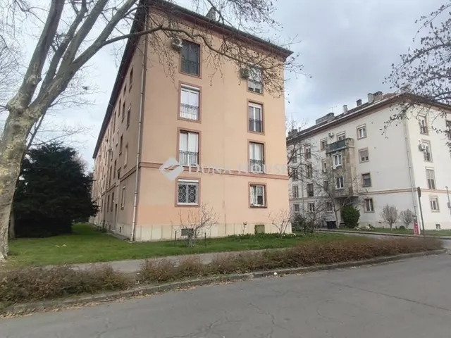 Eladó kereskedelmi és ipari ingatlan Budapest XIII. kerület 87 nm