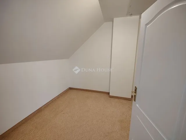 Eladó ház Budapest XVIII. kerület, Erzsébettelep 280 nm