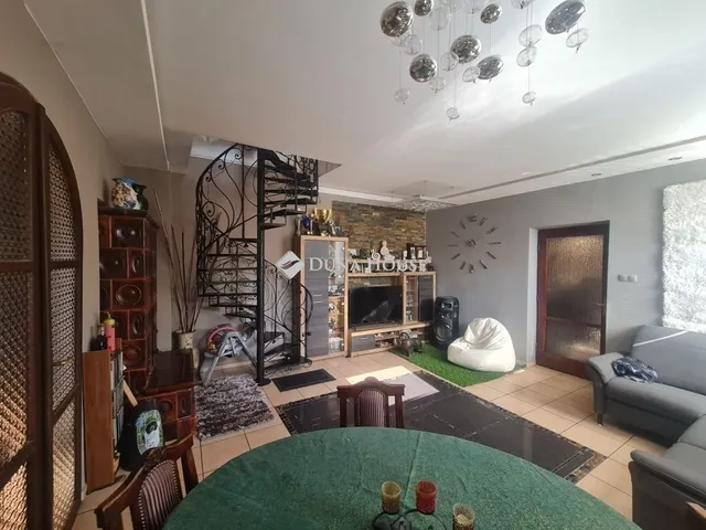 Eladó ház Budapest XV. kerület 148 nm