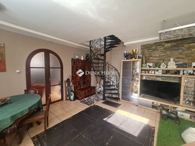 Eladó ház Budapest XV. kerület 148 nm