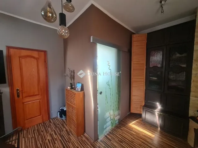 Eladó ház Budapest XV. kerület 148 nm