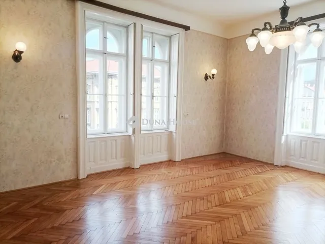 Eladó lakás Budapest VIII. kerület, Palotanegyed 125 nm