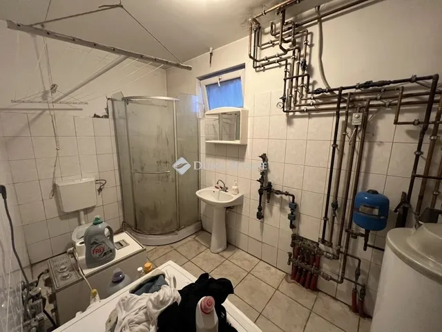 Eladó ház Érd 240 nm