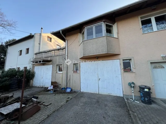 Eladó ház Érd 240 nm