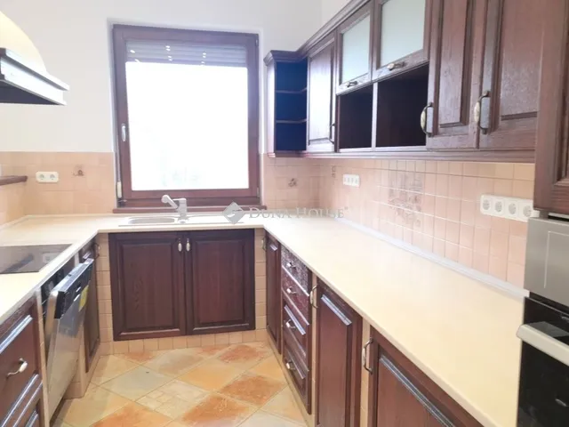 Eladó ház Vecsés 145 nm