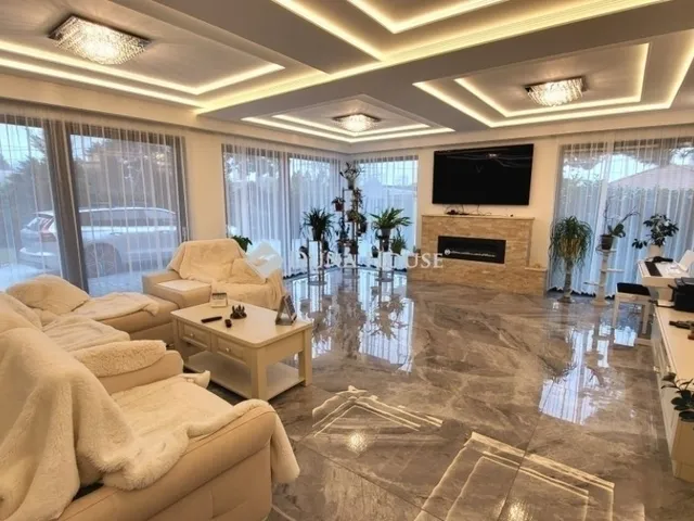 Eladó ház Érd 190 nm