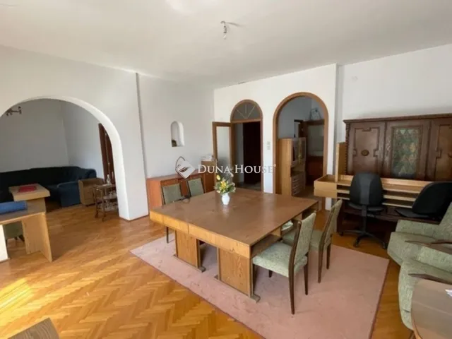 Eladó ház Budapest XI. kerület 600 nm