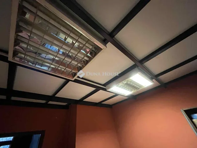 Eladó kereskedelmi és ipari ingatlan Budapest VII. kerület 47 nm