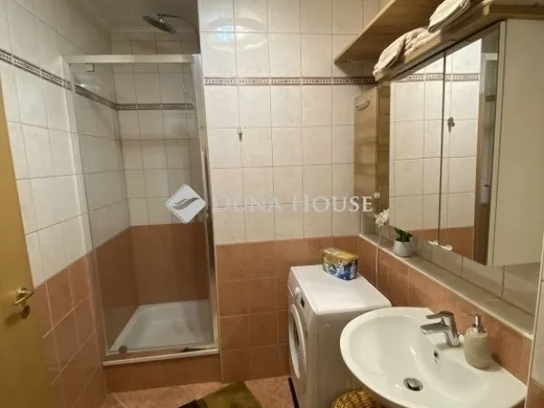 Eladó lakás Budapest III. kerület 38 nm