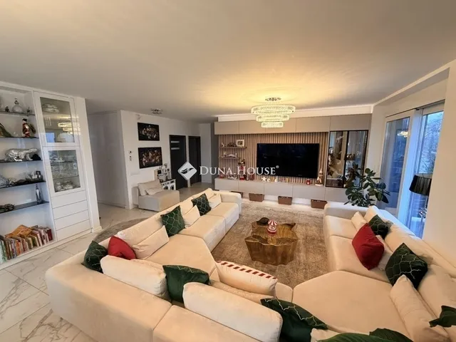 Eladó lakás Budapest XV. kerület 101 nm