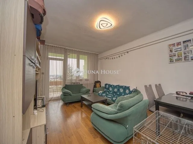 Eladó lakás Budapest XXI. kerület, Erdősor 70 nm