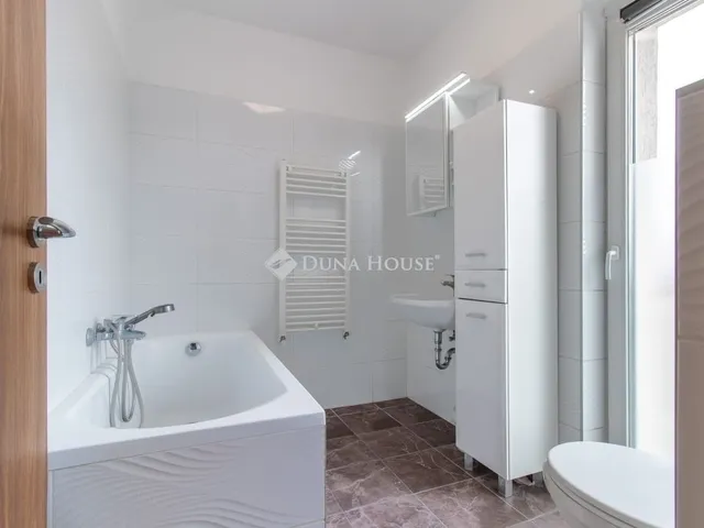 Eladó lakás Érd 56 nm