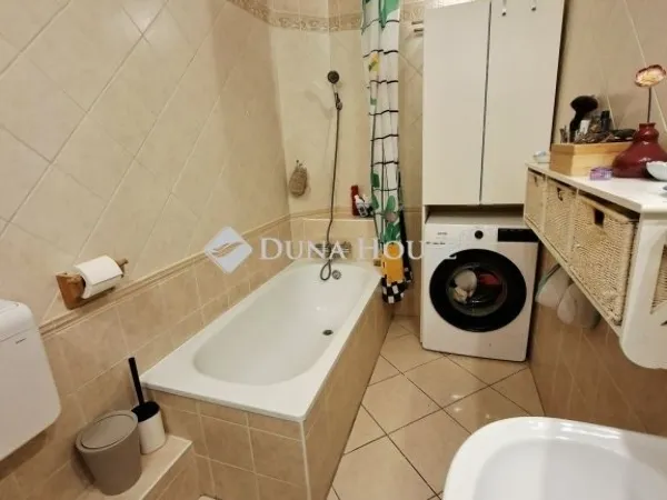 Eladó lakás Budapest VI. kerület 42 nm