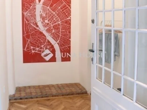 Eladó lakás Budapest VI. kerület 45 nm