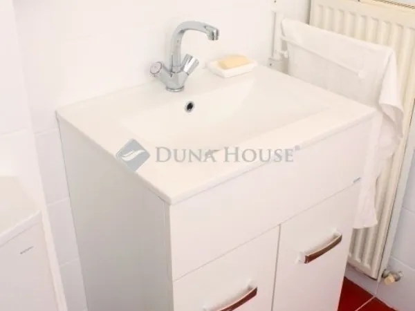 Eladó lakás Budapest VI. kerület 45 nm