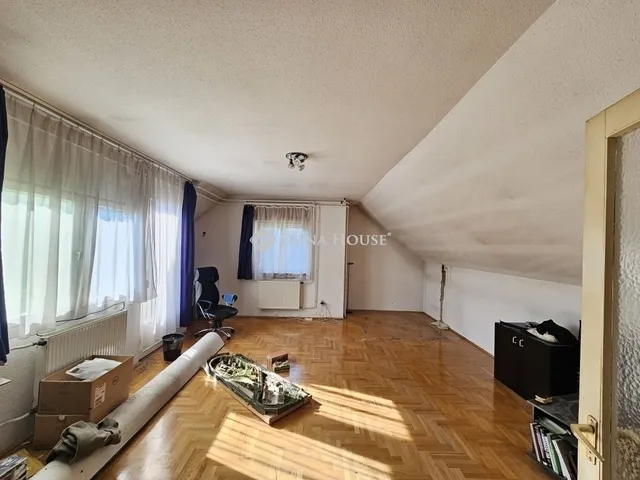 Eladó ház Budapest XIV. kerület, Alsórákos 190 nm