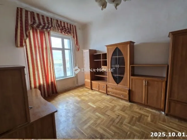 Eladó lakás Budapest X. kerület 120 nm