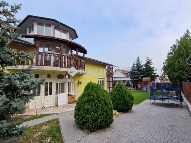 Eladó ház Vecsés 194 nm