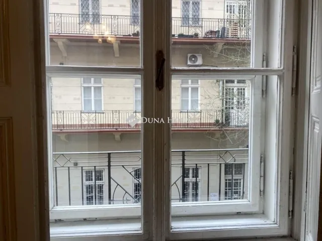 Eladó lakás Budapest VI. kerület 37 nm