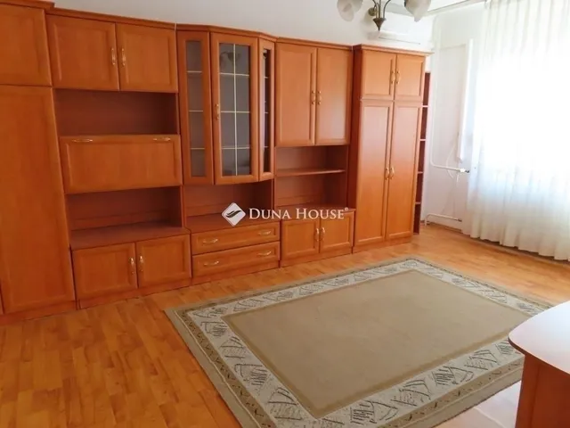 Eladó lakás Budapest IV. kerület 71 nm