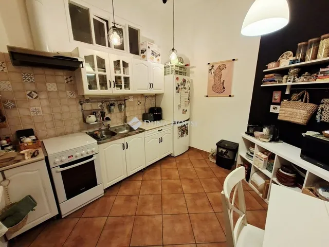 Eladó lakás Budapest VI. kerület 42 nm