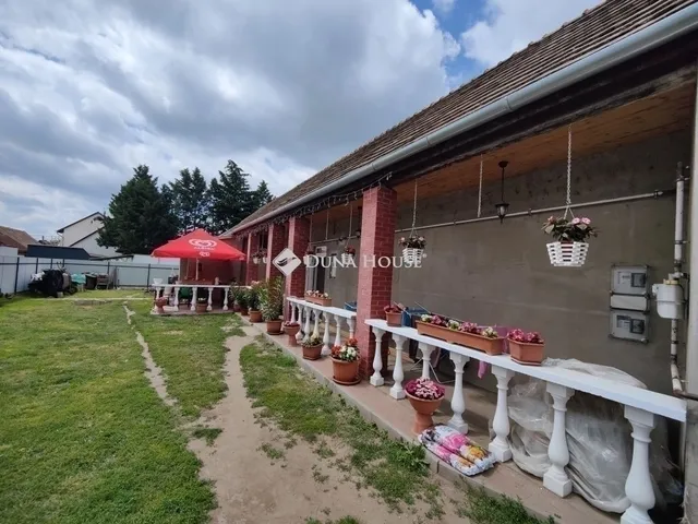 Eladó ház Vecsés 120 nm