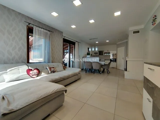 Eladó ház Monor 179 nm