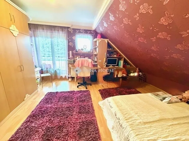 Eladó ház Budapest XVI. kerület 227 nm