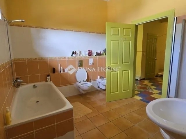 Eladó ház Budapest XXI. kerület 363 nm