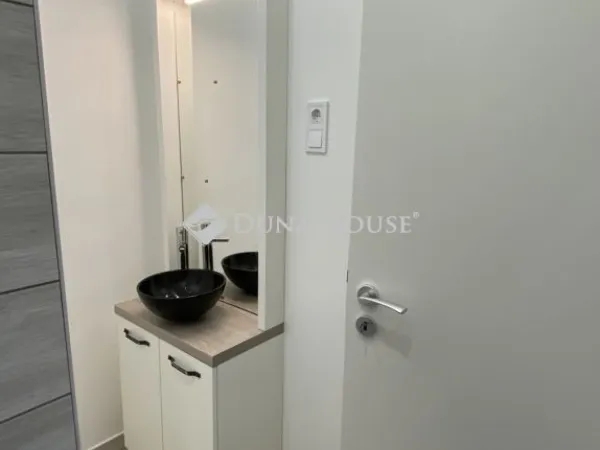 Eladó lakás Budapest VII. kerület 23 nm