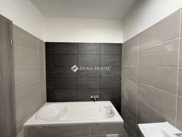 Eladó ház Budapest XVIII. kerület 112 nm